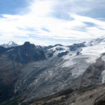 sehr schönes Breitbildfoto mit Weissmies, Allalinhorn, Feegletscher und Alphubel