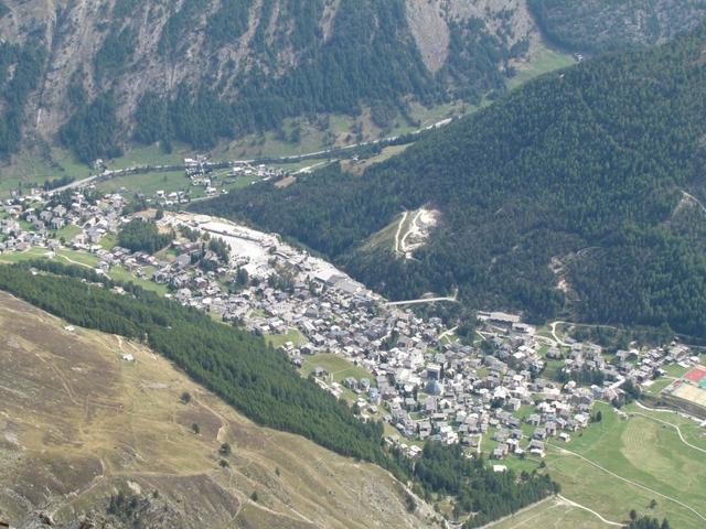 Tiefblick nach Saas-Fee