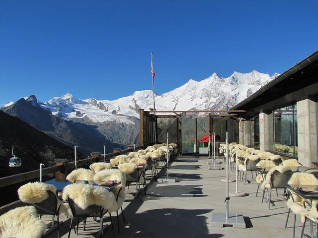 die schöne Aussichtsterrasse beim Kreuzboden