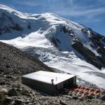 der Rundweg ist zu Ende, wir sind wieder bei der Hohsaas Hütte 3101 m.ü.M.