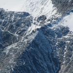 Blick auf der anderen Talseite zur Mischabelhütte. Vor 2 Tagen waren wir dort oben