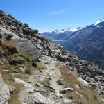 kurz nach der Alp Hehbord überquert der Höhenweg ein Blockschuttfeld