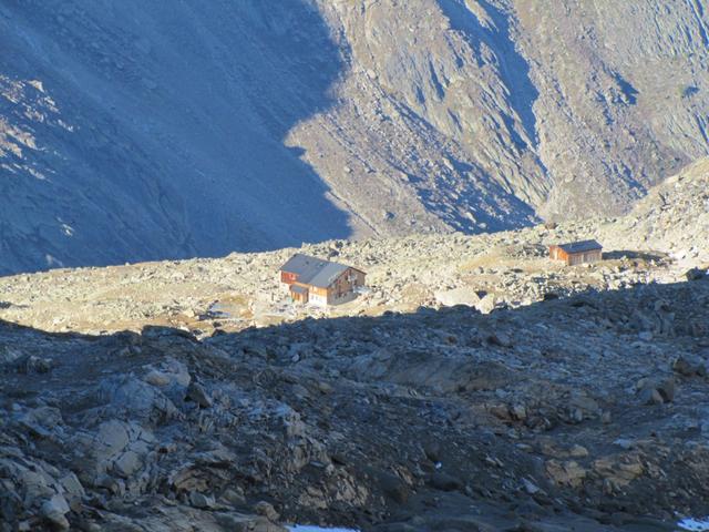 Blick hinunter zur Almagellerhütte