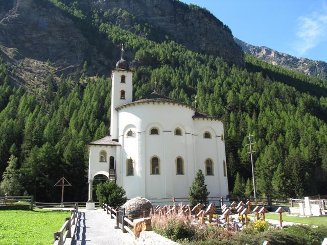 Saas-Balen. Die denkmalgeschützte, spätbarocke Rundkirche Mariä Himmelfahrt, 1812 eingeweiht