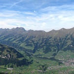 Breitbildfoto mit Kandertal, First, Entschligetal, Frutigen, Frutigtal, Niesenkette mit Niesen