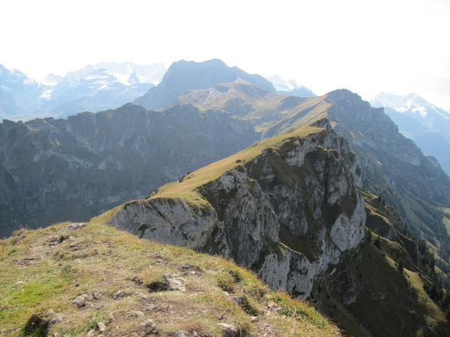 Blick zum Rüederigsgrat unser weiterer Wegverlauf