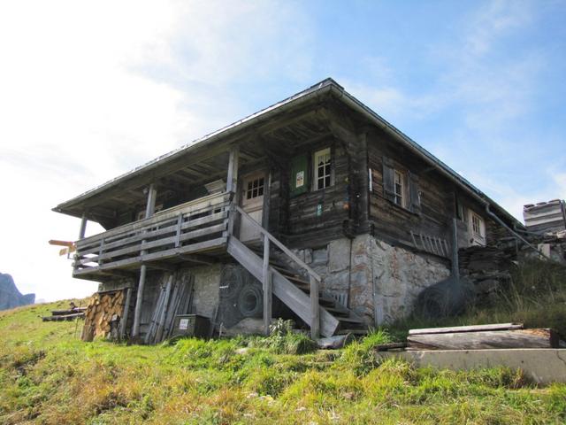 wir haben die Grathütte erreicht, die sich direkt auf dem Rüederigsgrat befindet