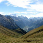 Breitbildfoto mit Blick auf Doldenhorn, Balmhorn, Altels, Rinderhorn, Kandersteg und Wildstrubel