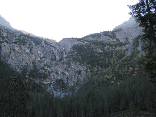 Blick auf die andere Talseite zum Alteiner Wasserfall. Vor ein paar Wochen waren wir dort. Sehr schön