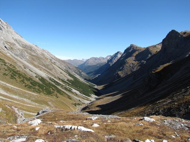 Blick von der Alp Ramoz ins Welschtobel von wo wir gekommen sind