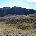 schönes Breitbildfoto der Alp Ramoz. Links der Valbellahorn. Dort oben waren wir auch schon