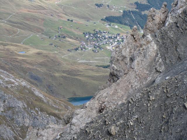 Tiefblick nach Arosa und zum Schwellisee