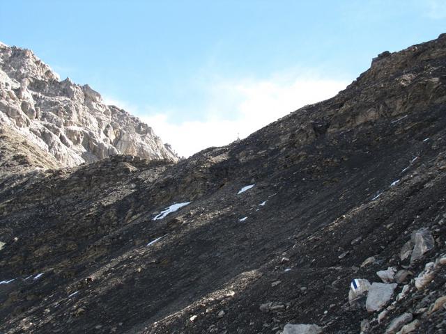 nochmals ein Blick hinauf zum Erzhornsattel