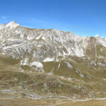 schönes Breitbildfoto mit Parpaner Weisshorn, Tschirpen und Älplisee