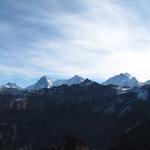 am Horizont Schreckhorn, Eiger, Mönch und Jungfrau