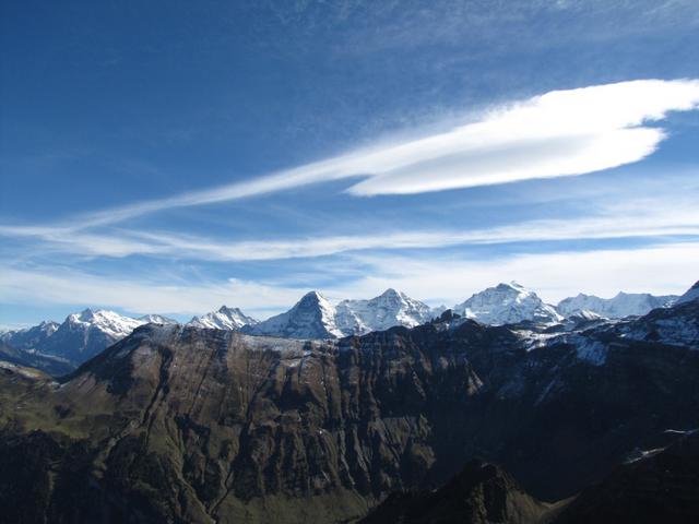 einfach schön Wetterhorn, Ewigschneehorn, Schreckhorn und das Dreigestirn