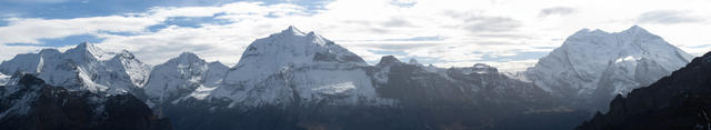 wunderschönes Breitbildfoto mit Blüemlisalp, Fründenhorn, Doldenhorn, Balmhorn und Altels