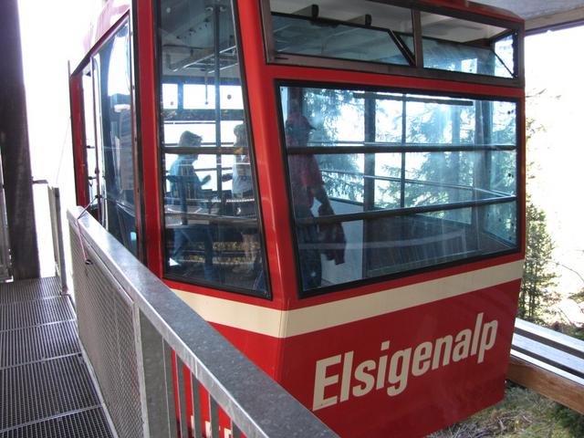 geht es mit der Seilbahn wieder hinunter nach Elsigbach