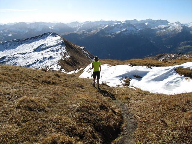 auf dem Südostgrat vom Hochwang geht es wieder abwärts zum Sattel