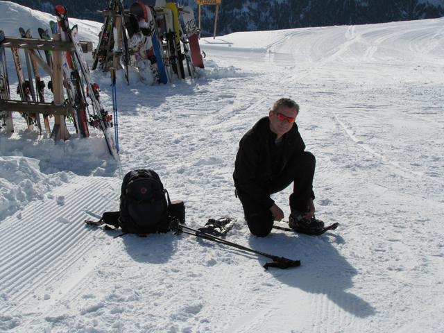 jetzt aber schnell die Schneeschuhe anziehen