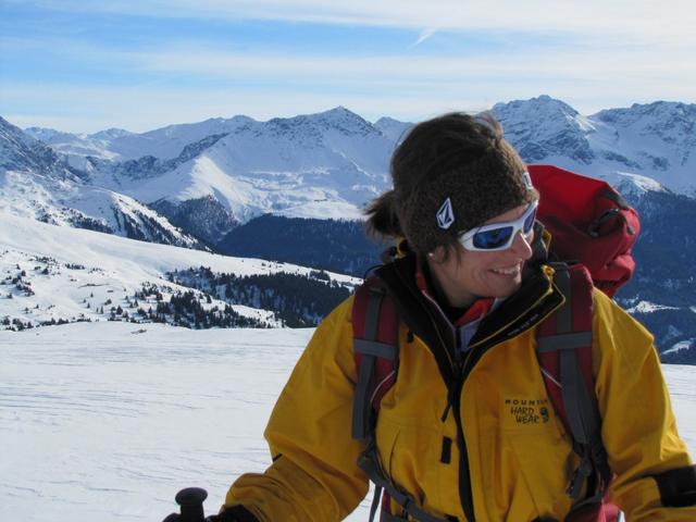 Helen ist mit der Schneeschuhtour vollkommen zufrieden