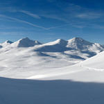 schönes Breitbildfoto kurz vor der Arflinafurgga mit Blick zum Cunggel und Hochwang