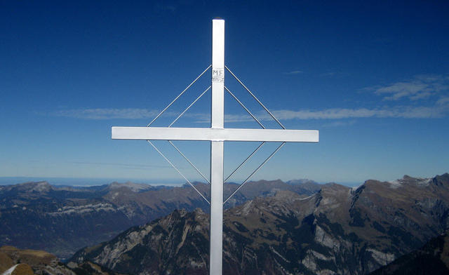 auf dem Bietenhorn 2756 m.ü.M. (Foto vom Internet ausgeliehen) Fotoapparat bei der Bietenlücke liegengelassen!