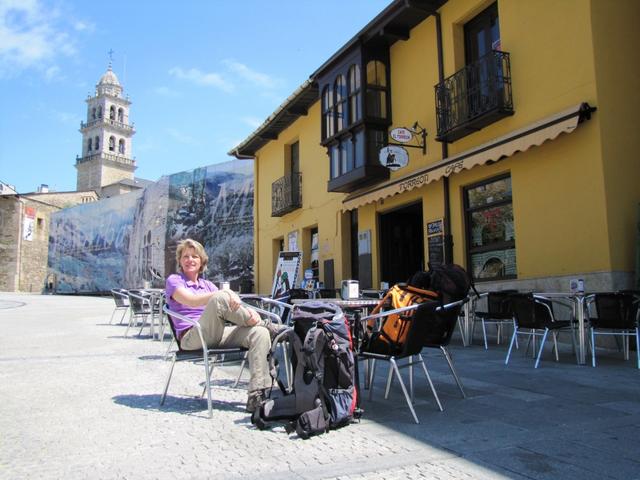 hier beim Cafe "El Torreon" haben wir letztes Jahr aufgehört und uns von den Pilgerfreunden verabschiedet