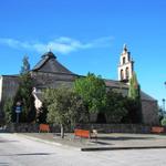 die schöne Iglesia de San Esteban 18. Jh. (leider geschlossen), in Columbrianos