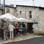 nach dem Regen verliessen wir diese schöne rustikale Bar