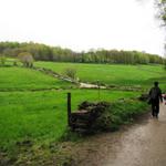 es sind wirklich viele Pilger unterwegs. Viele sind aber auch Armani Pilger. Werden mit dem Car abgeholt