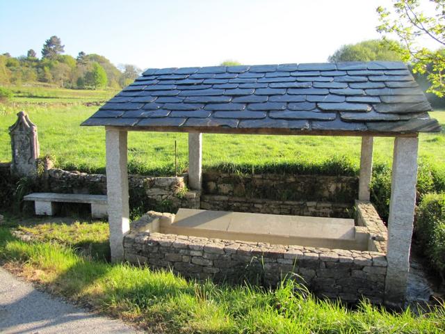 ein restauriertes Waschhaus. Hier wurde früher die Wäsche gewaschen