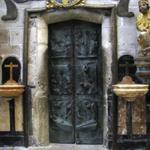 die Puerta Santa, das heilige Tor. Nur im Heiligen Jahr, wenn der 25.Juli auf einen Sonntag fällt, wird sie geöffnet