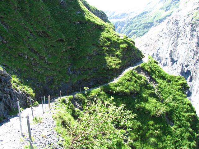 weiter geht unsere Wanderung zur Bäregg