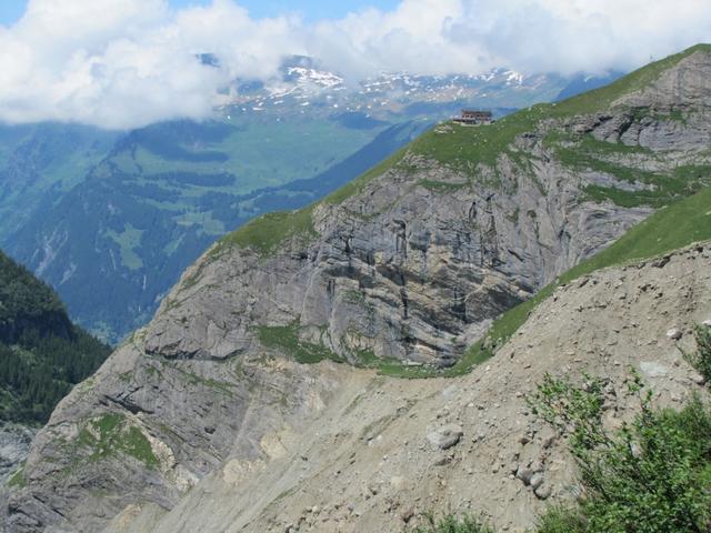 gut ersichtlich der alte Bergweg, der früher zur Stieregg führte. Der ganze Hang fiel auf den Gletscher