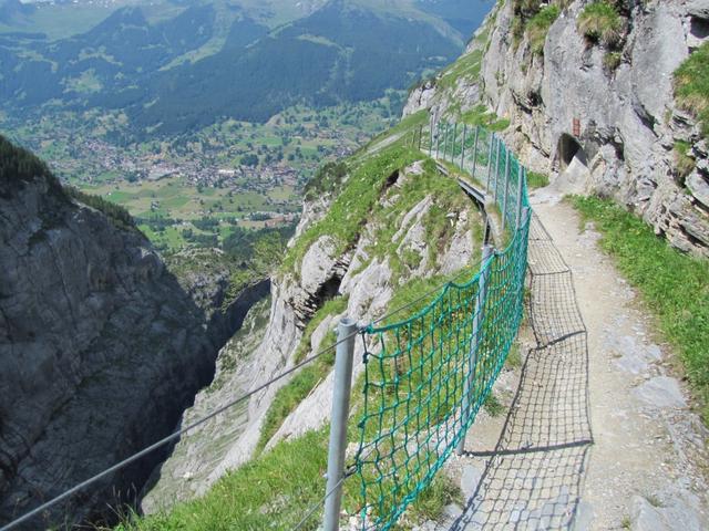 bei Punkt 1526 m.ü.M. hier ist der Bergweg gut gesichert