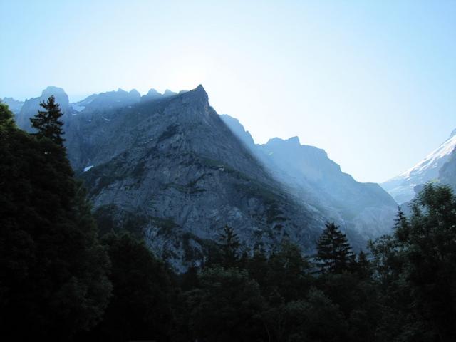 unser erstes Ziel, die alte nie in Betrieb genommene Bergstation Engi beim Wetterhorn