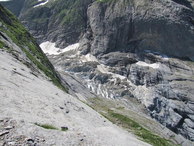 Bbbrrrrr senkrecht geht es runter zum Oberer Grindelwaldgletscher