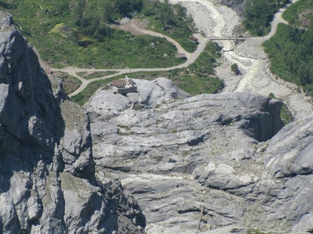 über hunderte von Treppen konnte man noch bis in den 90er Jahren in die Gletschergrotte laufen. Alles weggeschmolzen