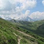 Blick zum Türlipass. Dorthin führt unsere Wanderung