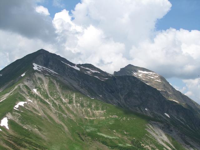 Blick hinauf zum Louwenehore und Giferspitz. Dort oben waren wir auch schon