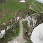 kurz vor dem Stübleni biegt der Wanderweg bei Punkt 2078 m.ü.M. links ab