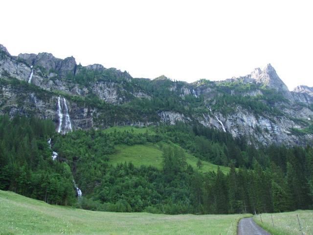 Blick zum Laubbach, der kurz vor dem Rezliberg sich mit der Simme vereint