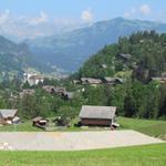 Blick auf Gstaad. Gut ersichtlich das 5* Hotel Palace in Gstaad