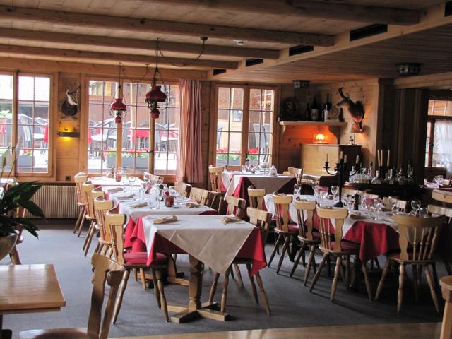 der schöne Esssaal vom Hotel-Restaurant Wildhorn