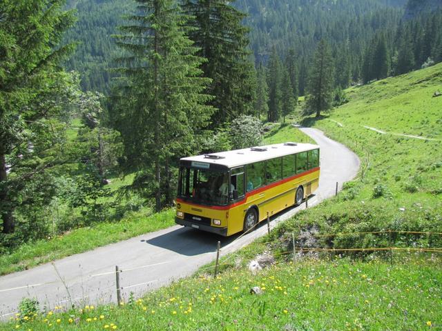 Postauto auf der Strecke Meiringen - Grosse Scheidegg