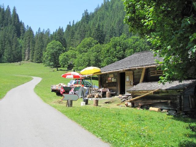 bei dieser Alphütte haben wir sehr guten Alpkäse gekauft