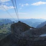 Blick zurück zur Mittelstation Tête de Chamois