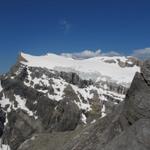 immer wieder fällt der Blick zum Les Diablerets mit seinem Gletscher