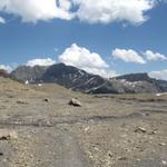 auf dem Weg zum Col du Sanetsch mit Blick auf die Arête de l'Arpille. Dort oben waren wir auch schon